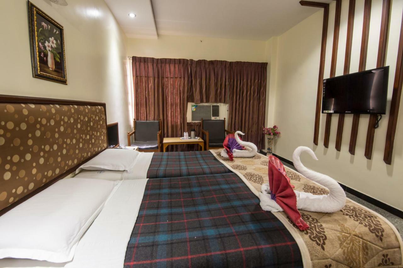 Hotel Aryaas Palayankottai Ngoại thất bức ảnh