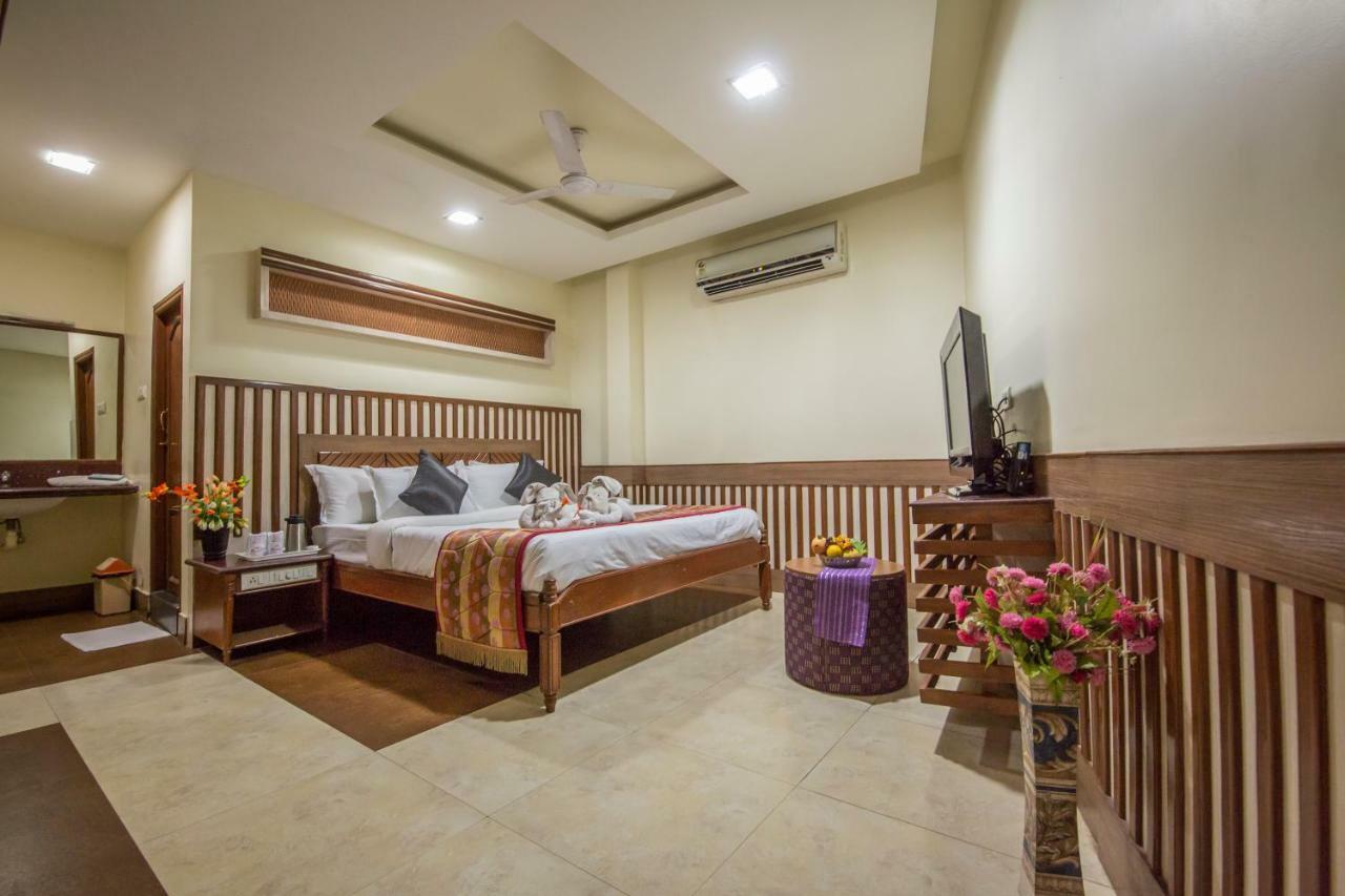 Hotel Aryaas Palayankottai Ngoại thất bức ảnh