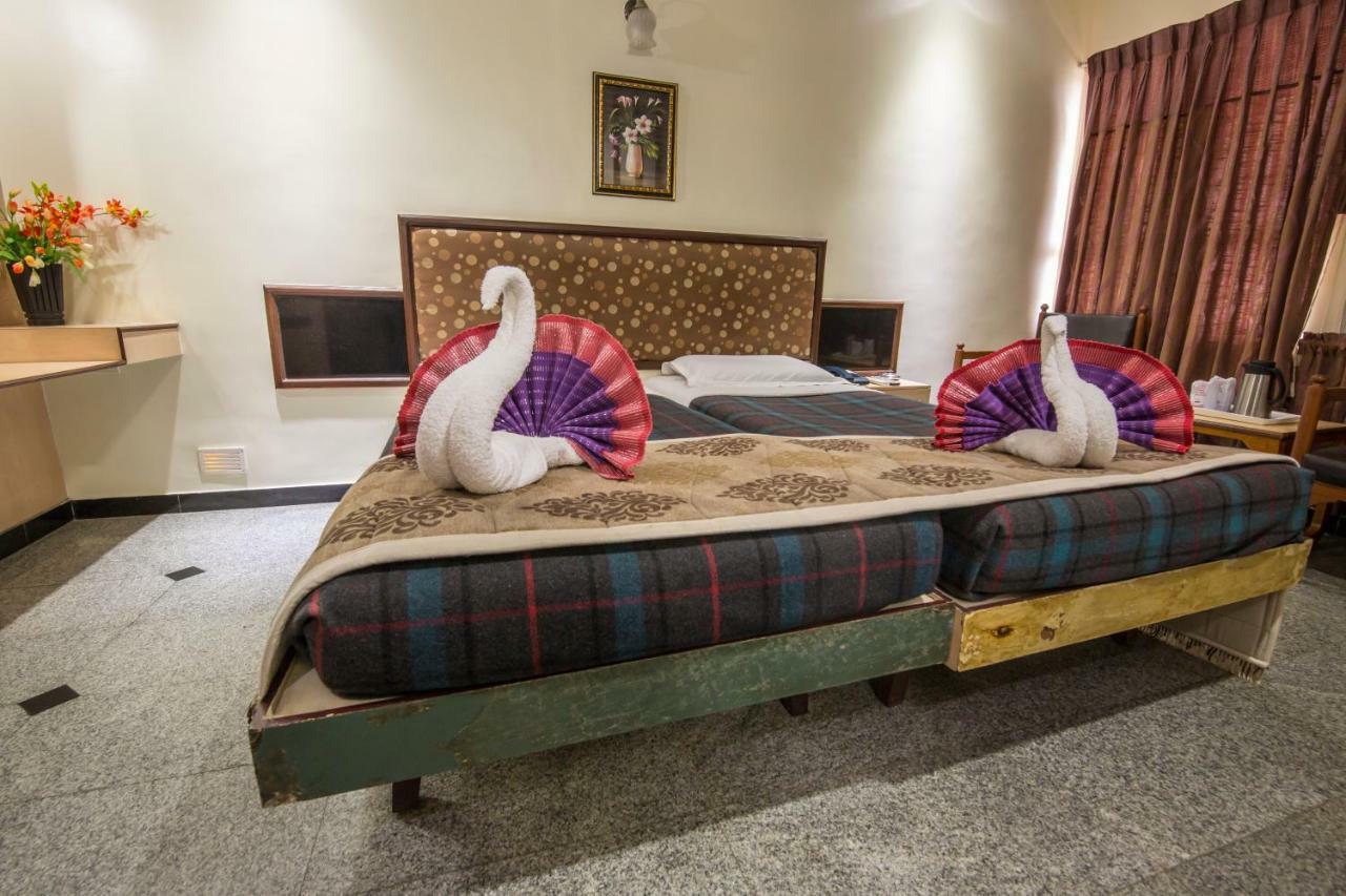 Hotel Aryaas Palayankottai Ngoại thất bức ảnh
