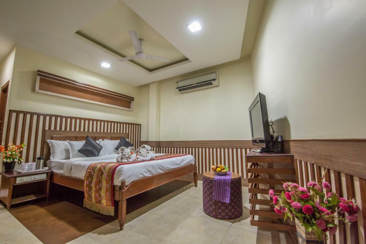 Hotel Aryaas Palayankottai Ngoại thất bức ảnh