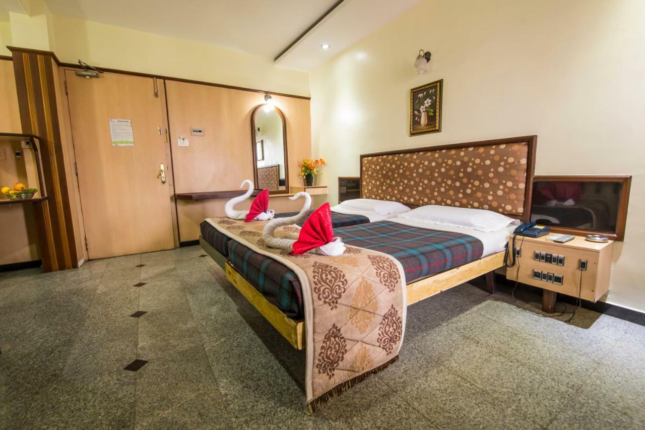 Hotel Aryaas Palayankottai Ngoại thất bức ảnh