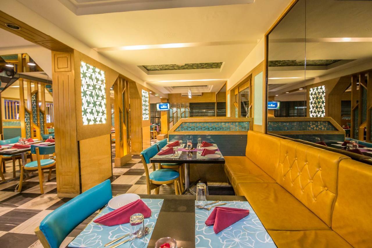 Hotel Aryaas Palayankottai Ngoại thất bức ảnh