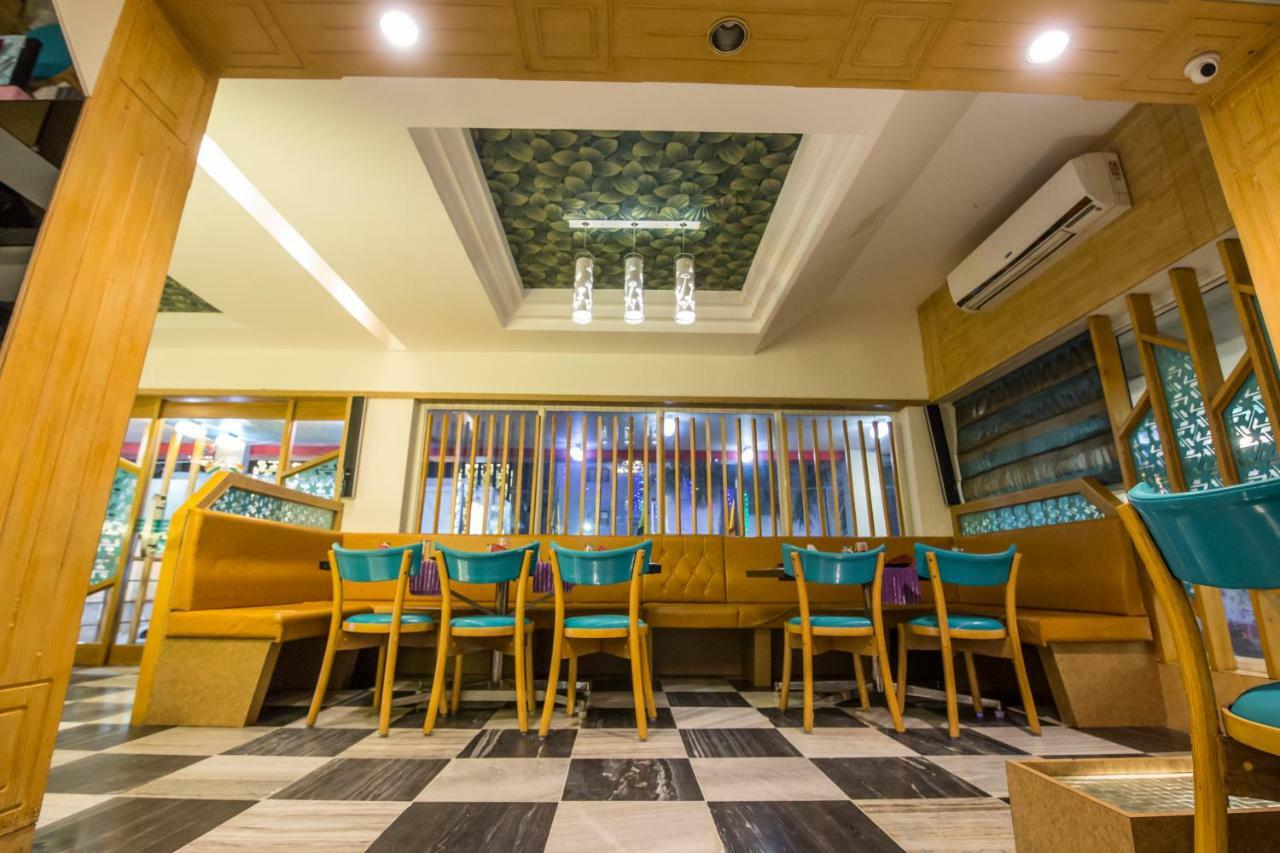 Hotel Aryaas Palayankottai Ngoại thất bức ảnh