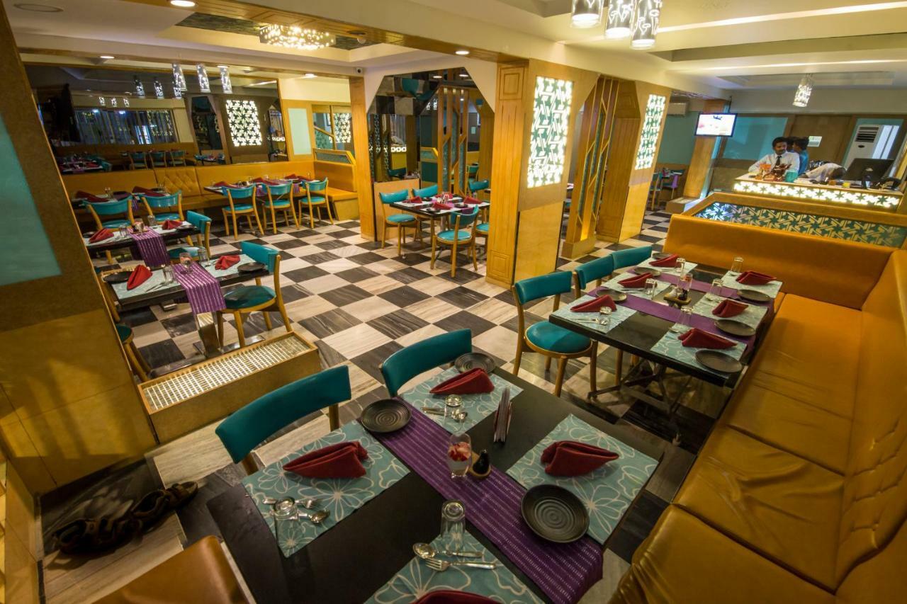 Hotel Aryaas Palayankottai Ngoại thất bức ảnh